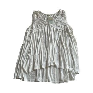 Pol White Flow Tank Woman’s Size Medium Nwt High Low